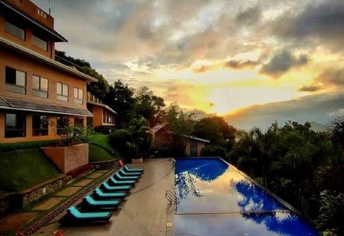 POETREE SAROVAR PORTICO THEKKADY